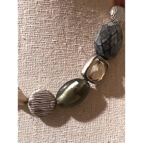 Stone And Cat Eye Necklace -- 18" - Picture 2 of 9